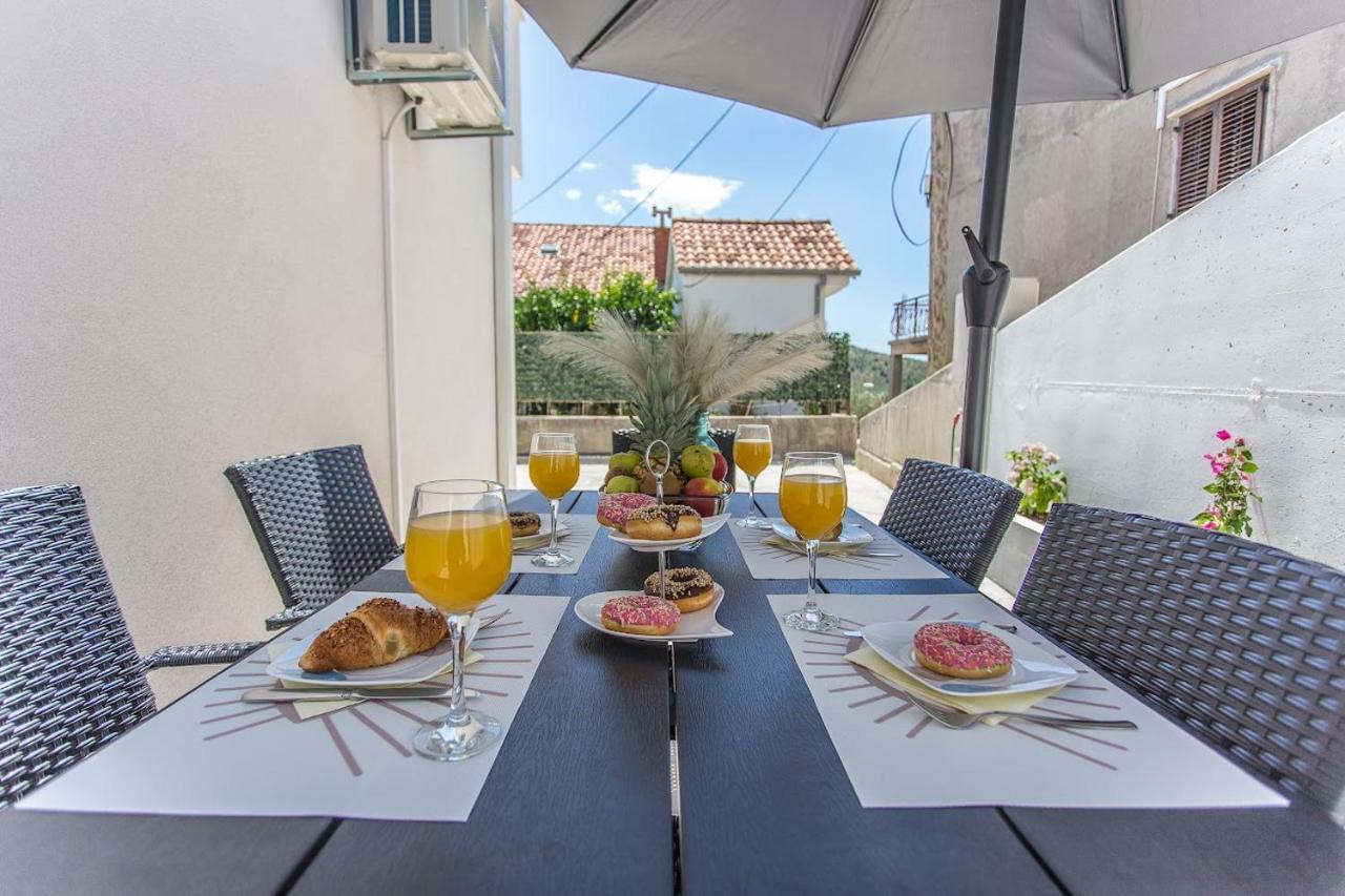 Holiday House Sea la Vie