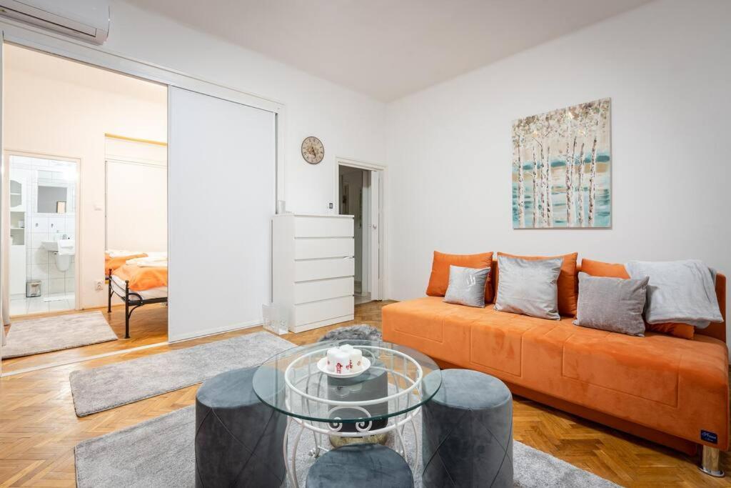 Mirage Monte Apartment 2