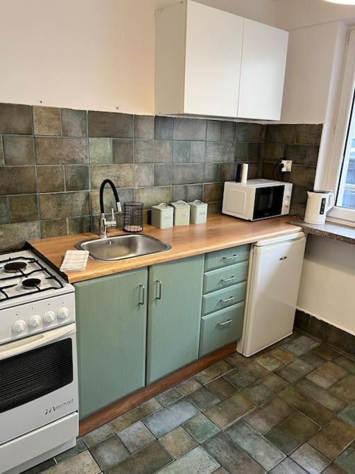 Ohmyhome - Chmielna 1