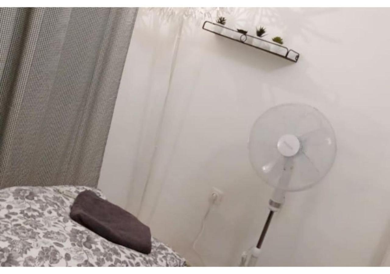 Budget-Friendly 2br Apt with Great Location 2