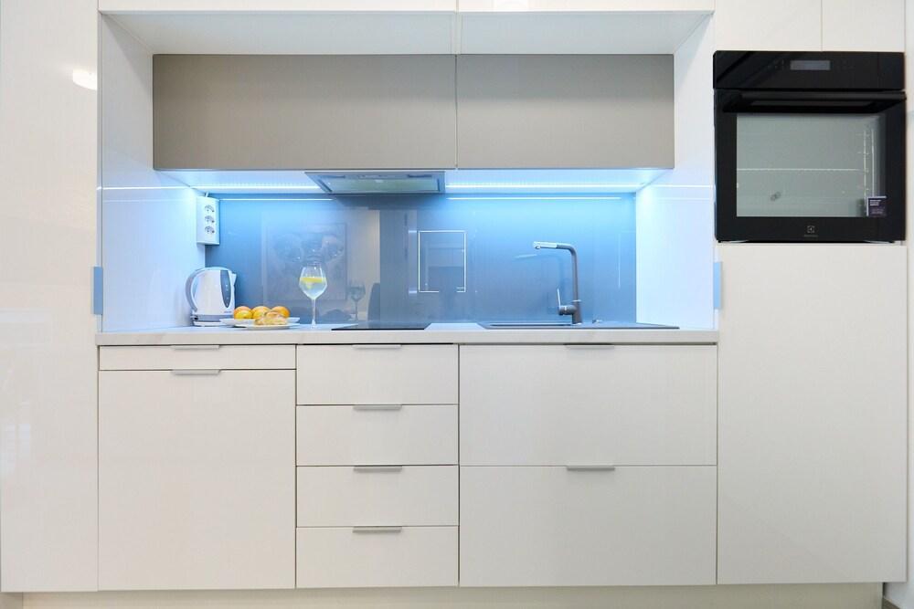 Hedera Estate, Hedera Studio 4 2