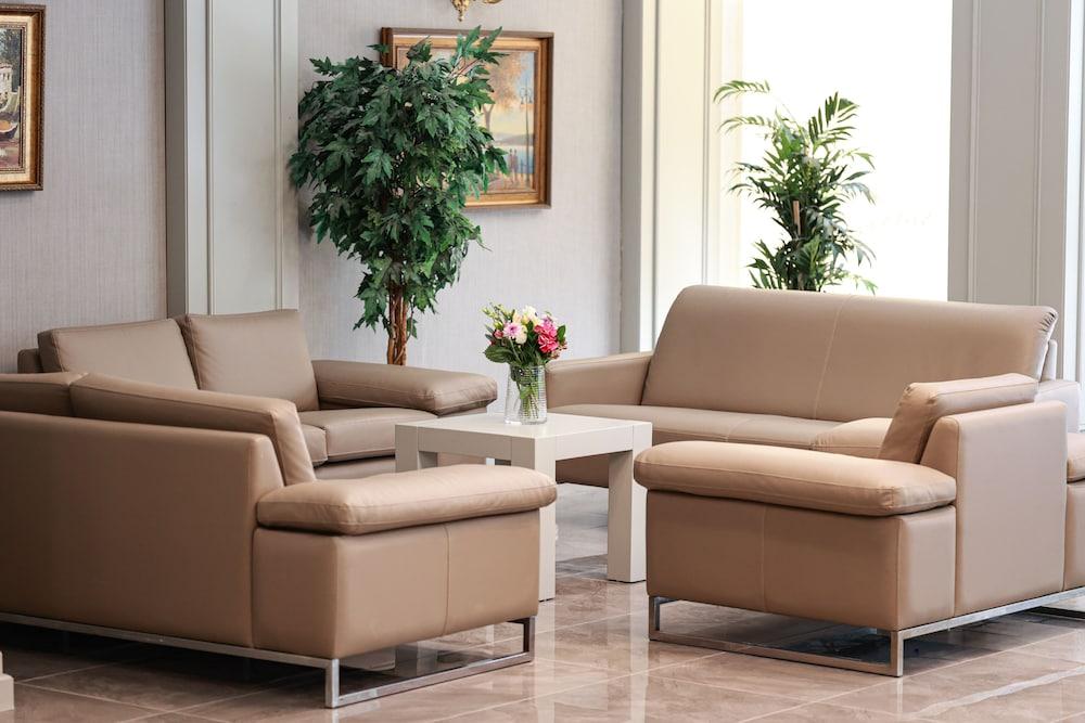 Nova Plaza Orion Hotel