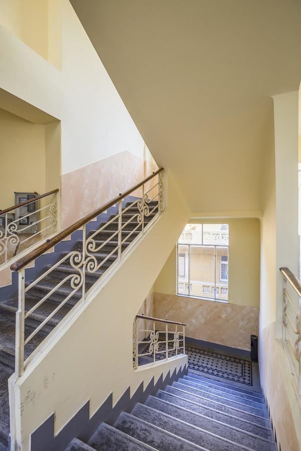 Two Couples Apartment 2