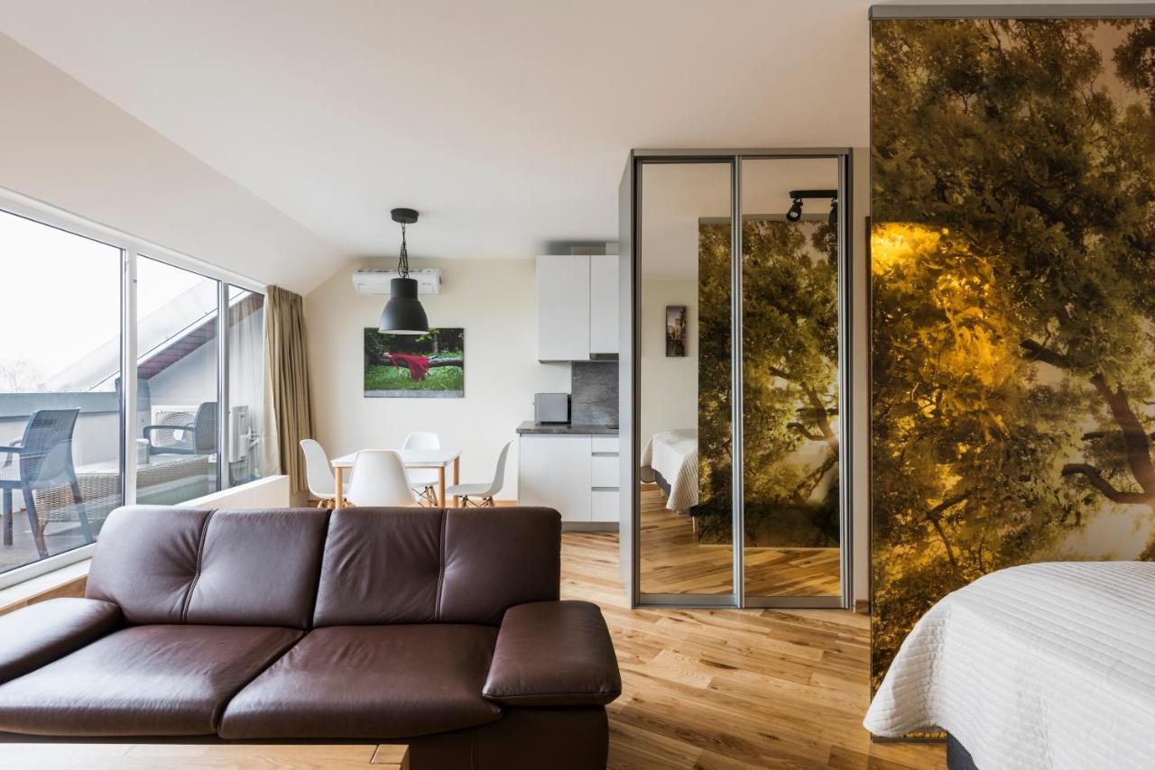 Napoleon Hill Apartment 1