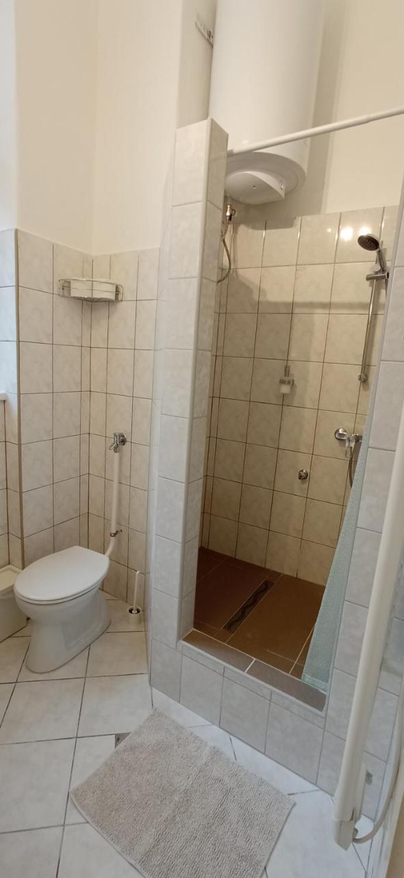 Duna Szecsi Apartman 1