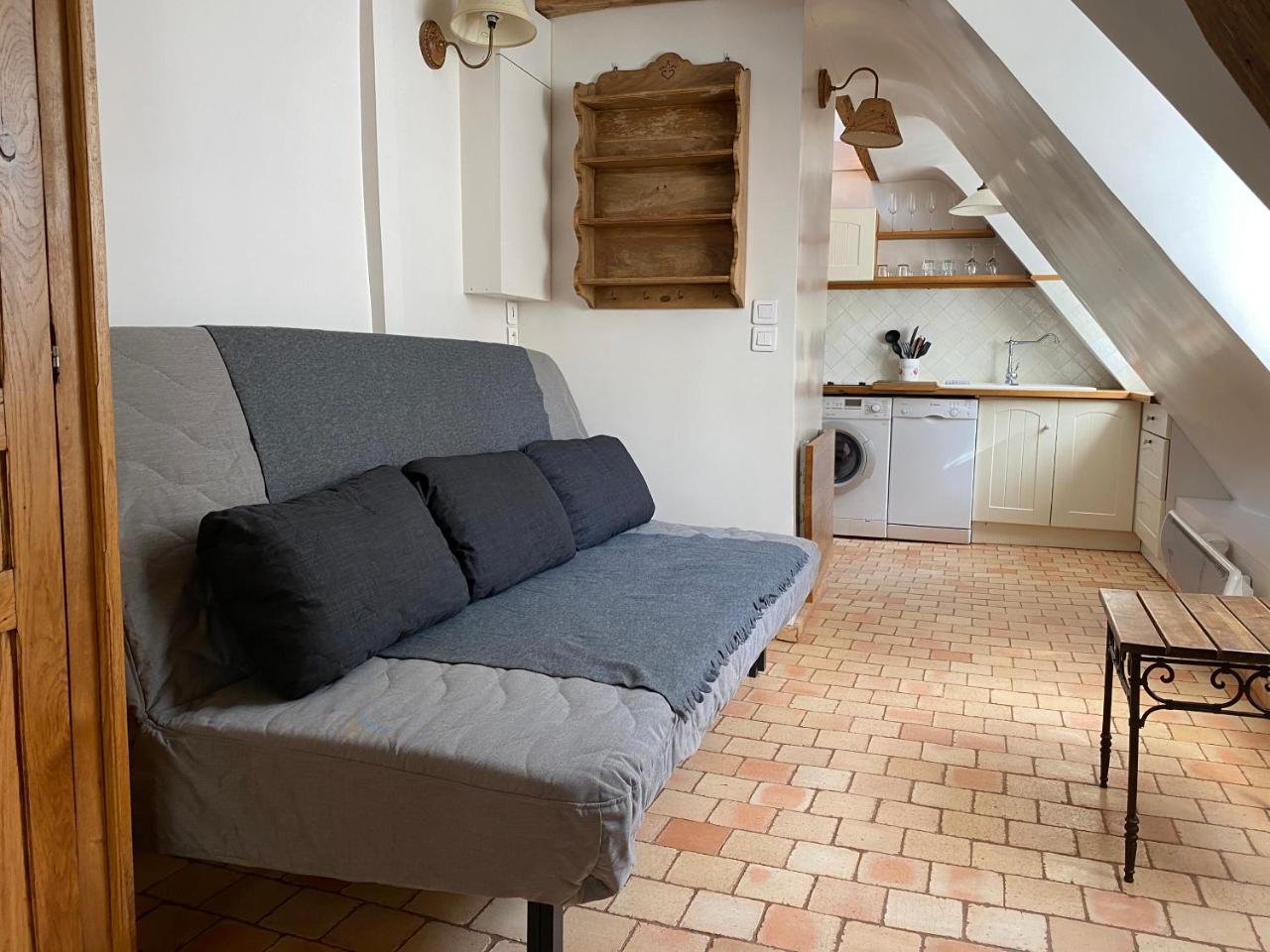 Saint Germain Flat 1