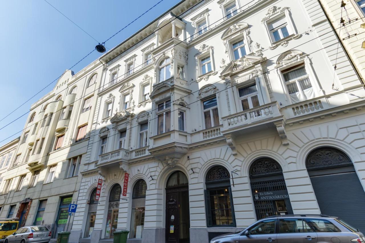 Bella Delux Apartment 1