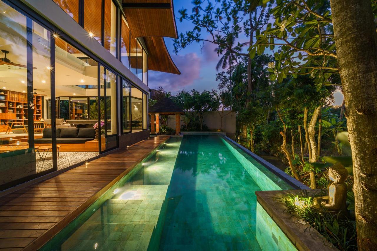 Villa Satiya - Unique And Stylish 4-Bdr Pool Villa in Pererenan!