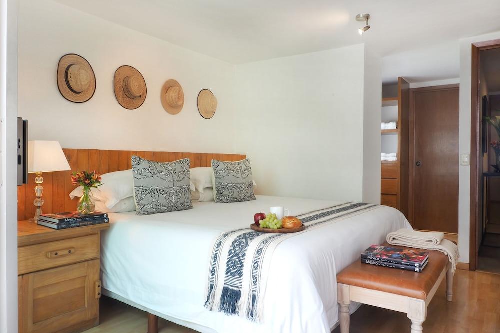 Juarez Colorido by the Local Way 1