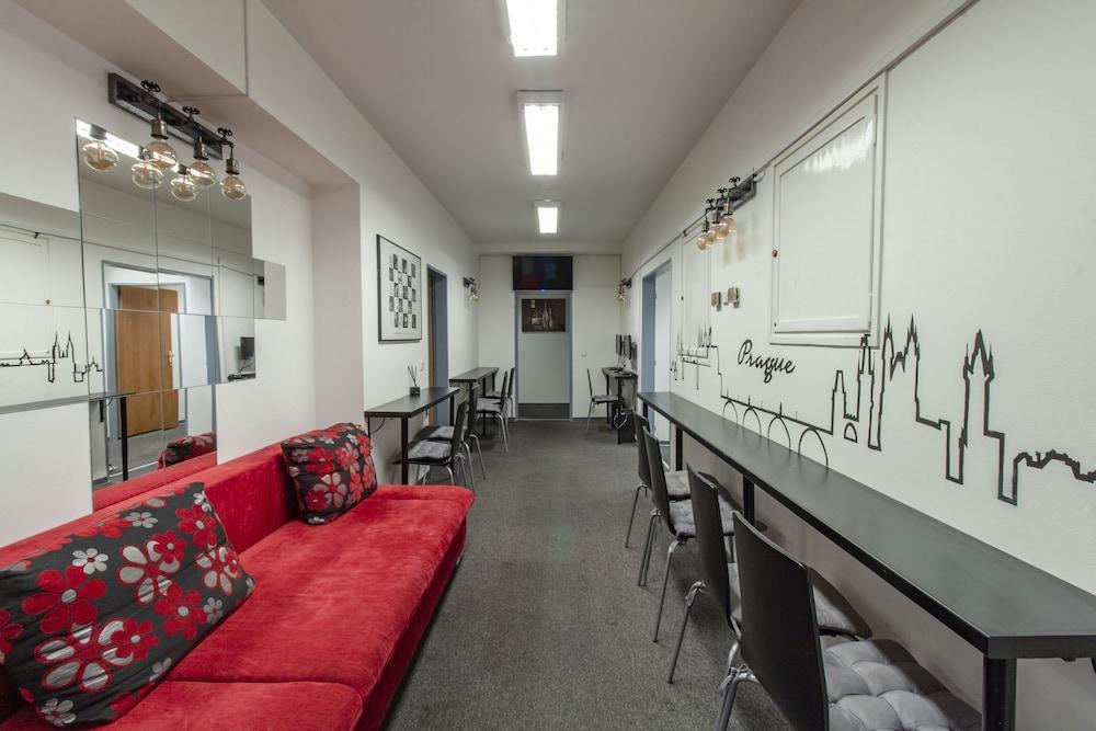 Hostel And Apartment Blue88 2