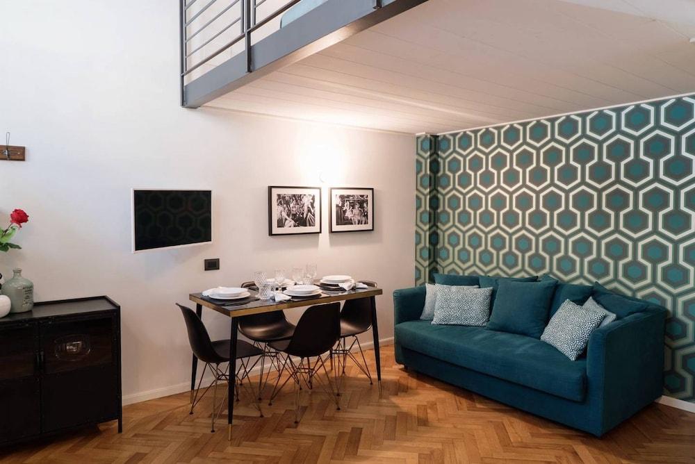 Design Apartment Near City Center