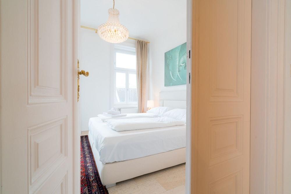 Vienna Residence Spacious Viennese Apartment for Up To 5 Happy Guests 2