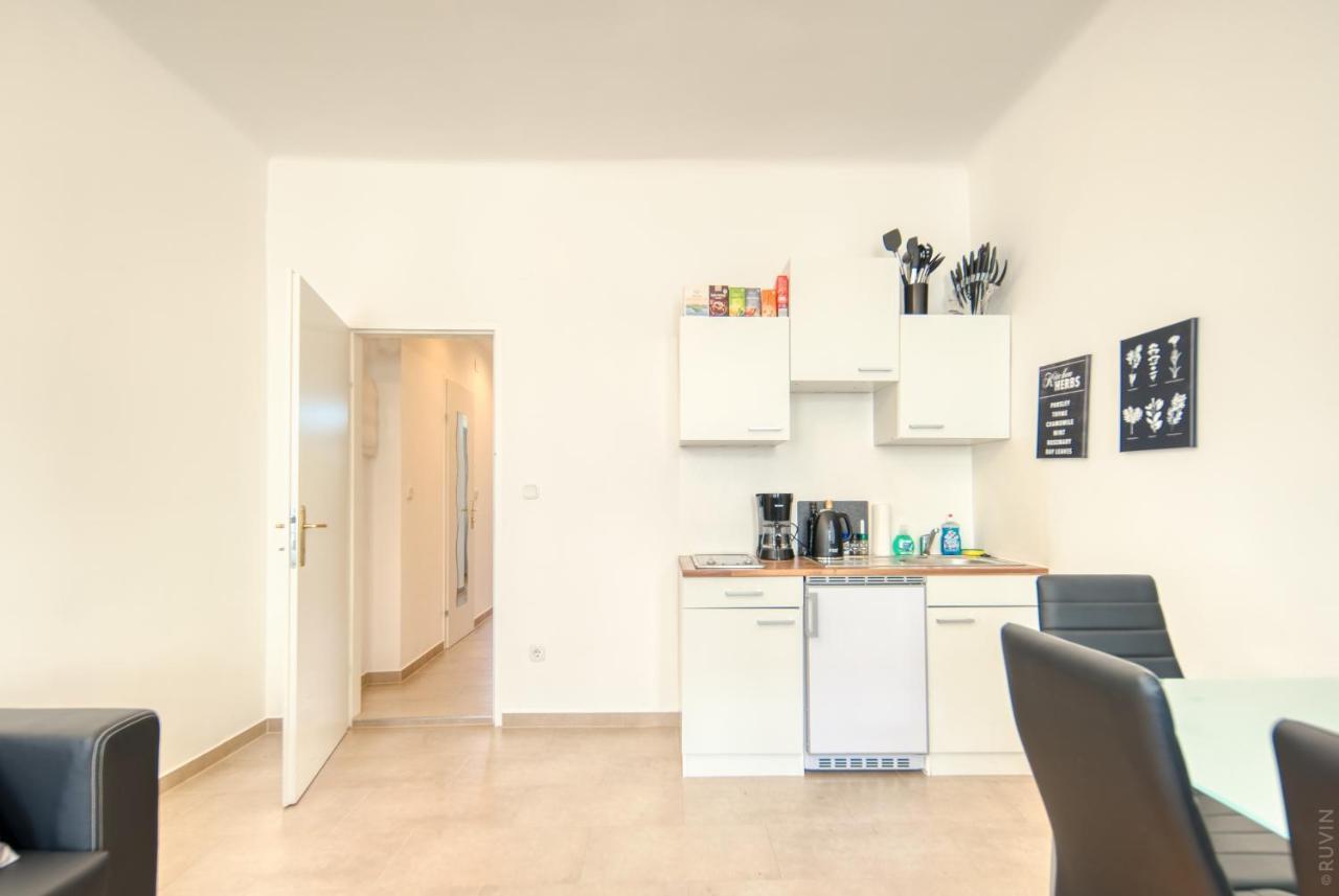 Perfect Location, 2 Min To Main Station 2