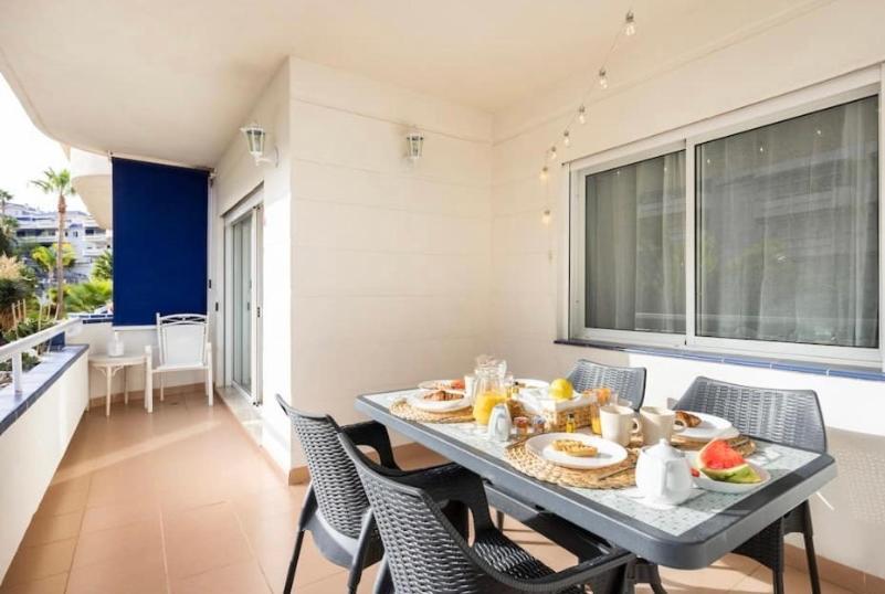 Apartamento En Los Cristianos Urb.Playa Graciosa 1