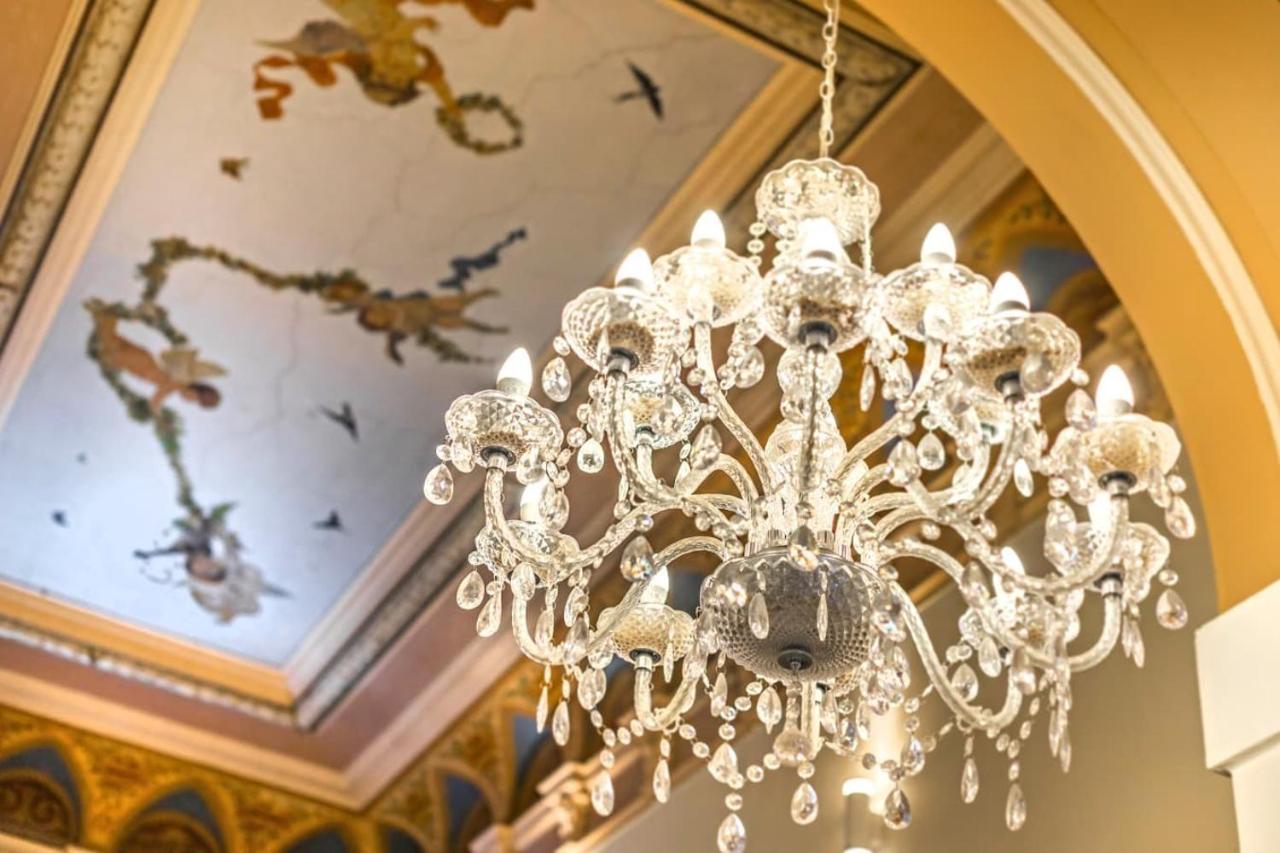 Turnkey I Downtown Studio 2