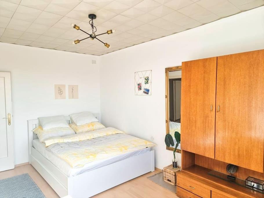 Best Rated Central Apartment Vienna - Ac, Wifi, 24-7 Self Check-In, Board Games, Netflix, Prime 2