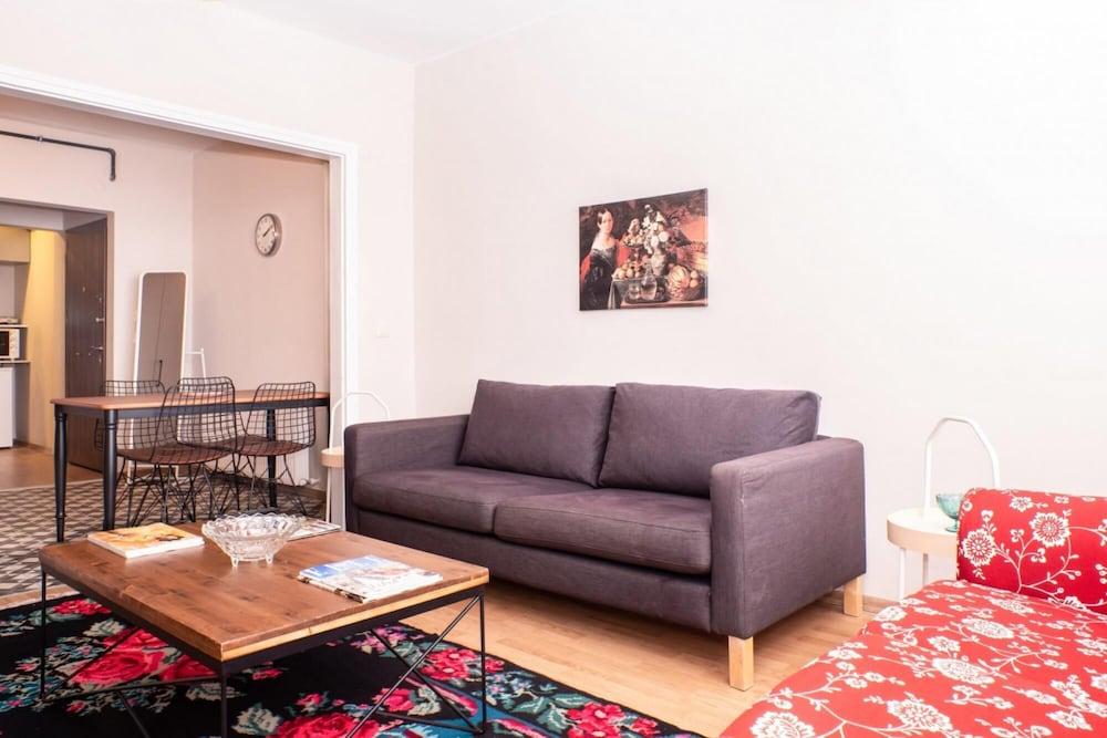 Flat Near Harem Shore in Uskudar