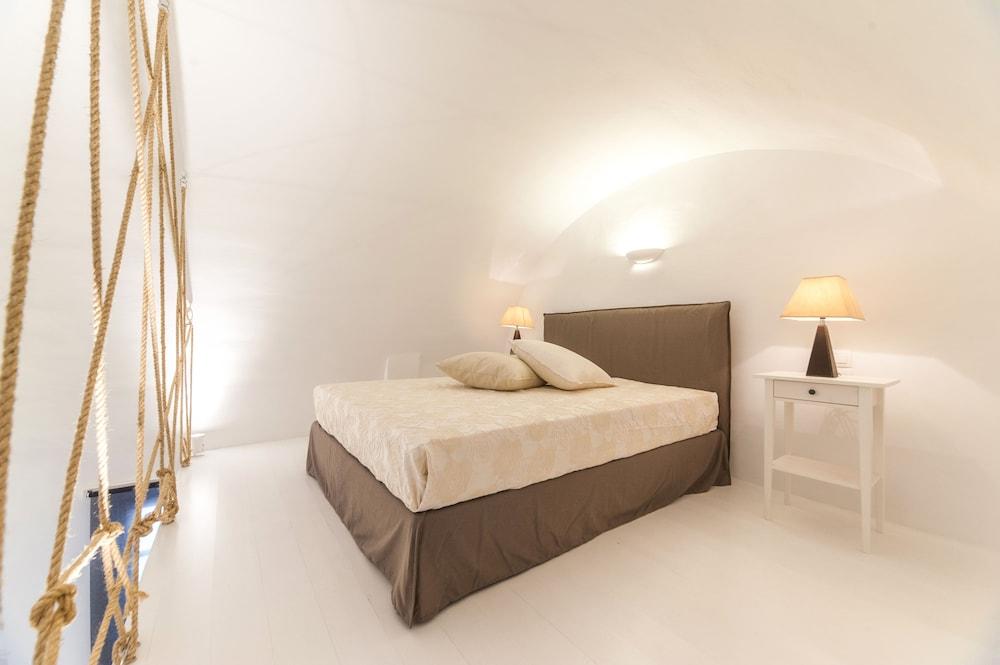 Artemis Suites (Adults only) 2