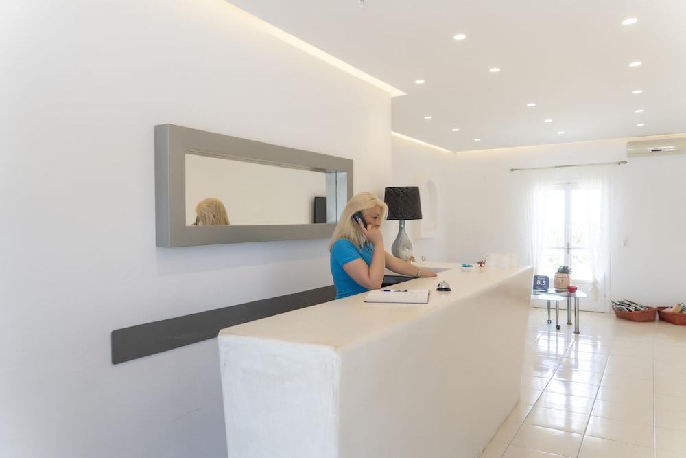 Bella Santorini Studios