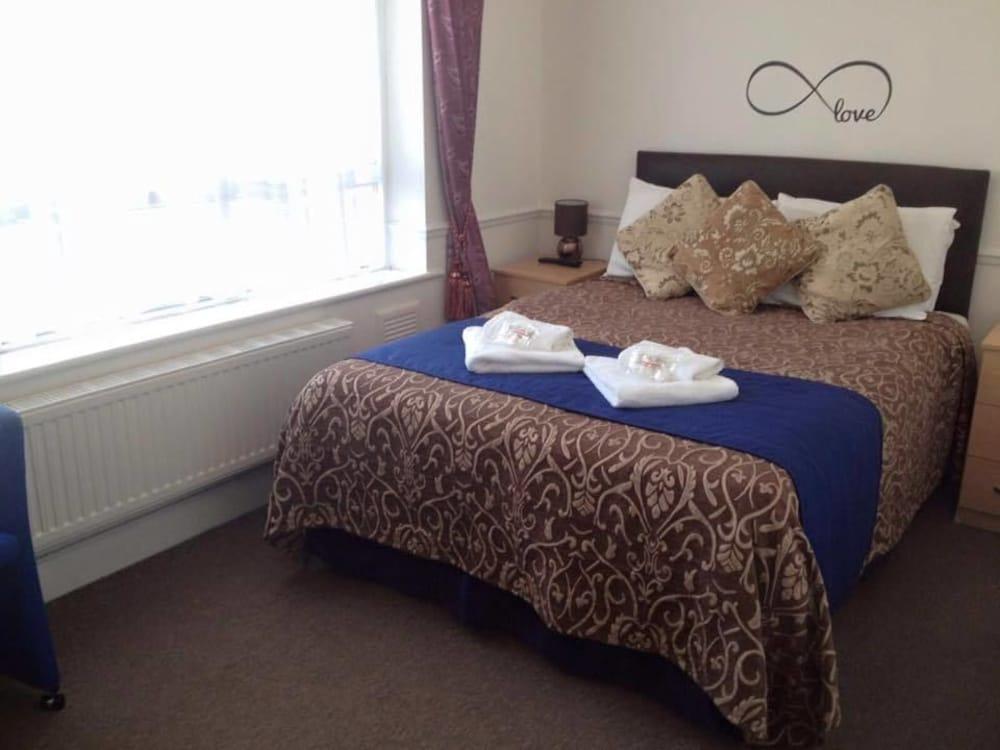 Metro London City Airport 2