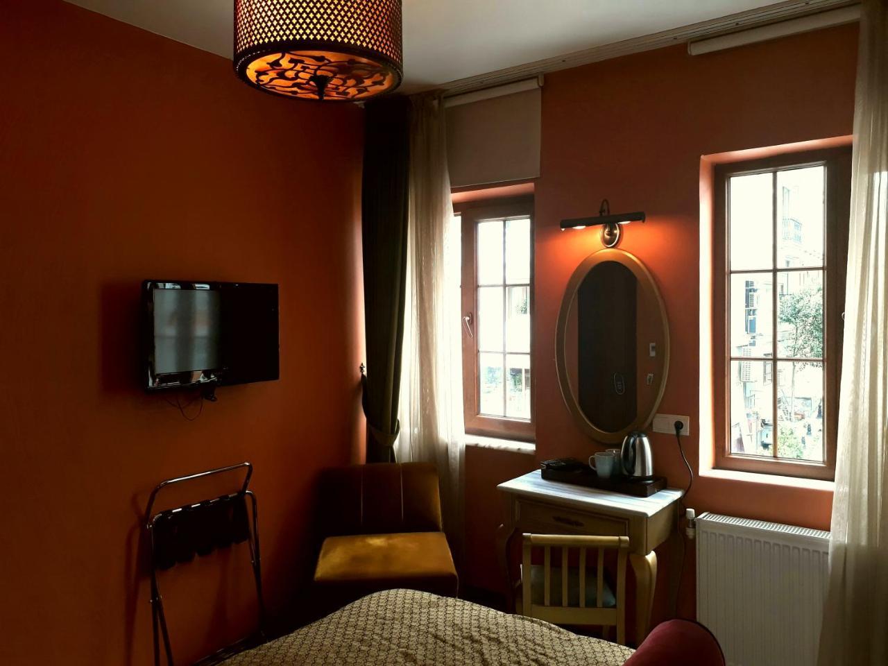 Merial (Adults only)