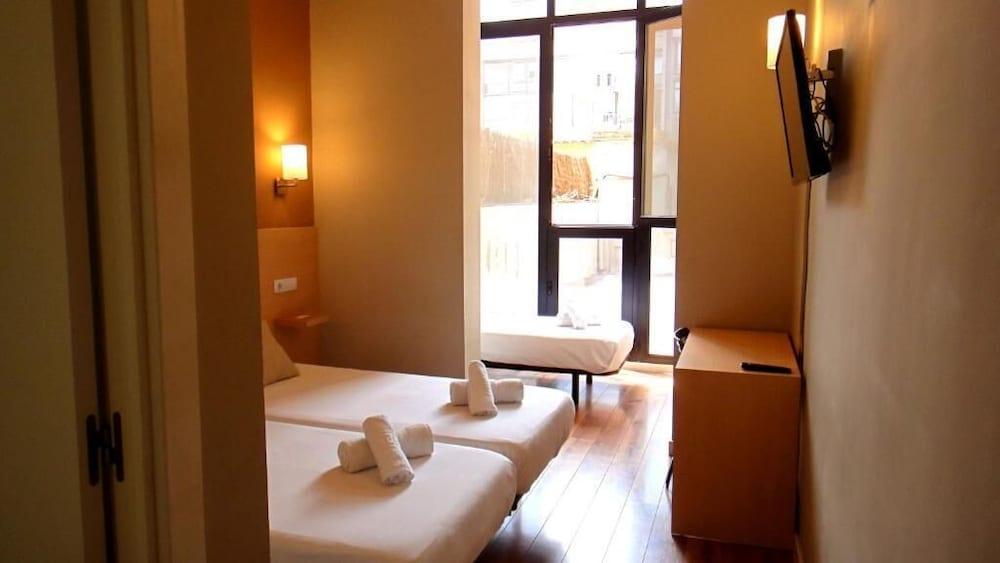 Natura Barcelona Hostal (Adults only) 2