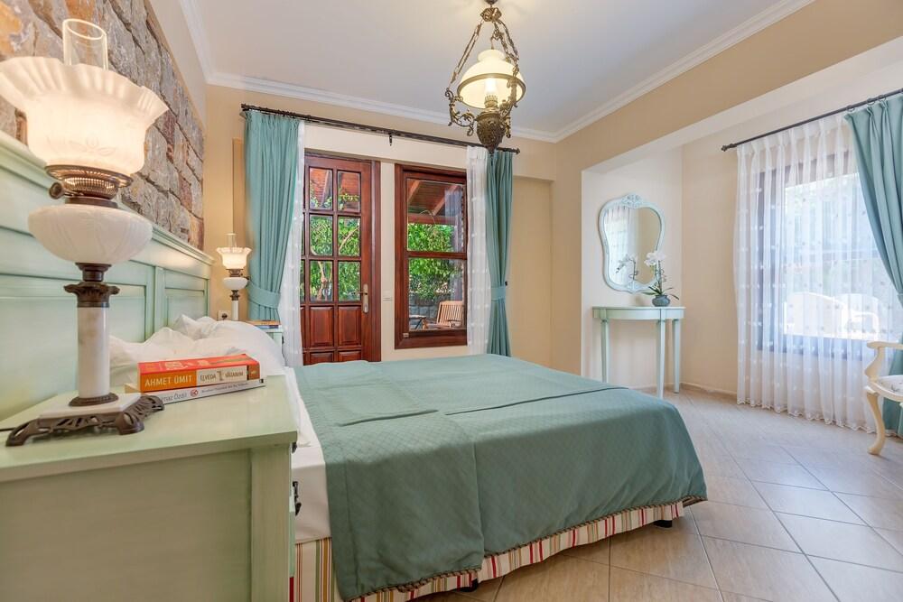 Lunabegonvil Tas Evler 1