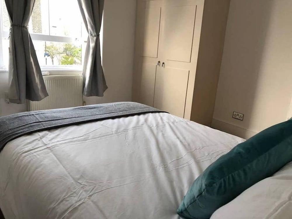 London Queen's Eurostar Kings Cross