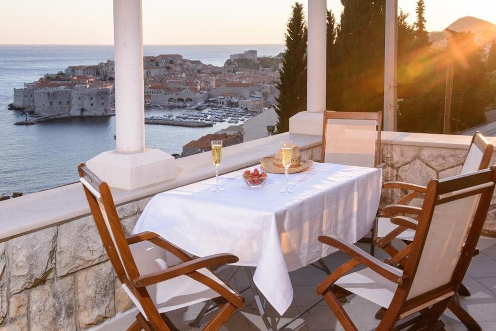 Ploce Apartments- Adults Only