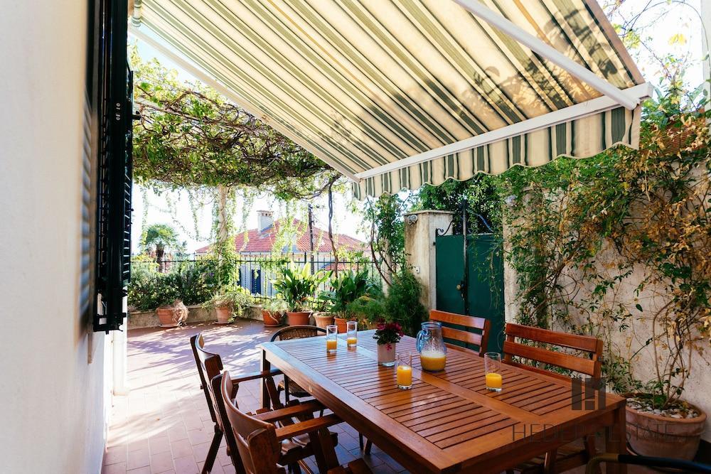 Hedera Estate, Hedera A27