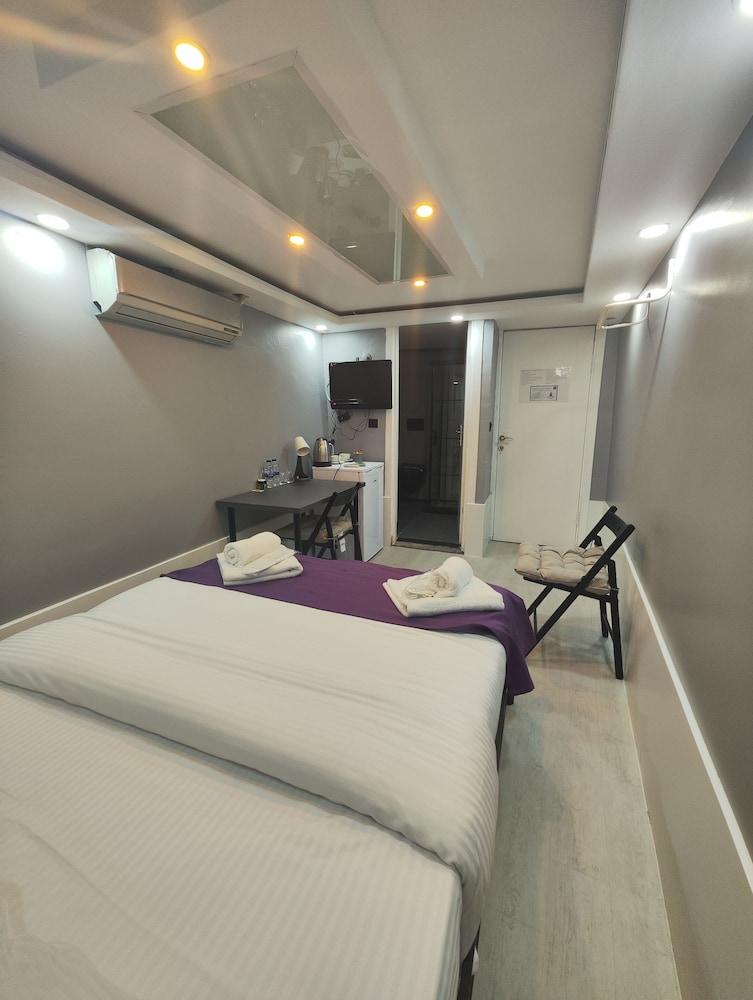 Frame Galata Hotel 1