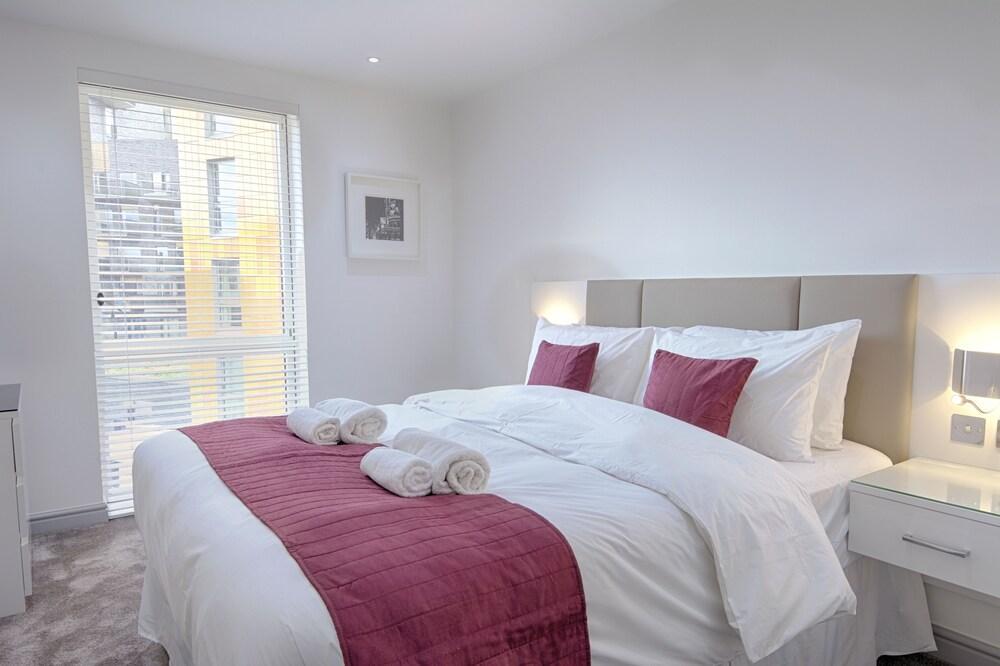 Roomspace Apartments -La Roka 2