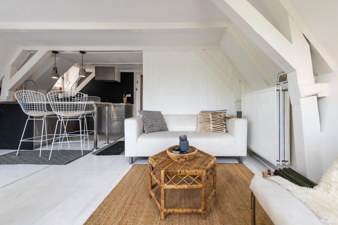 Two Bedrooms in a Beautiful Canalhouse in City Centre (Adults Only) 1