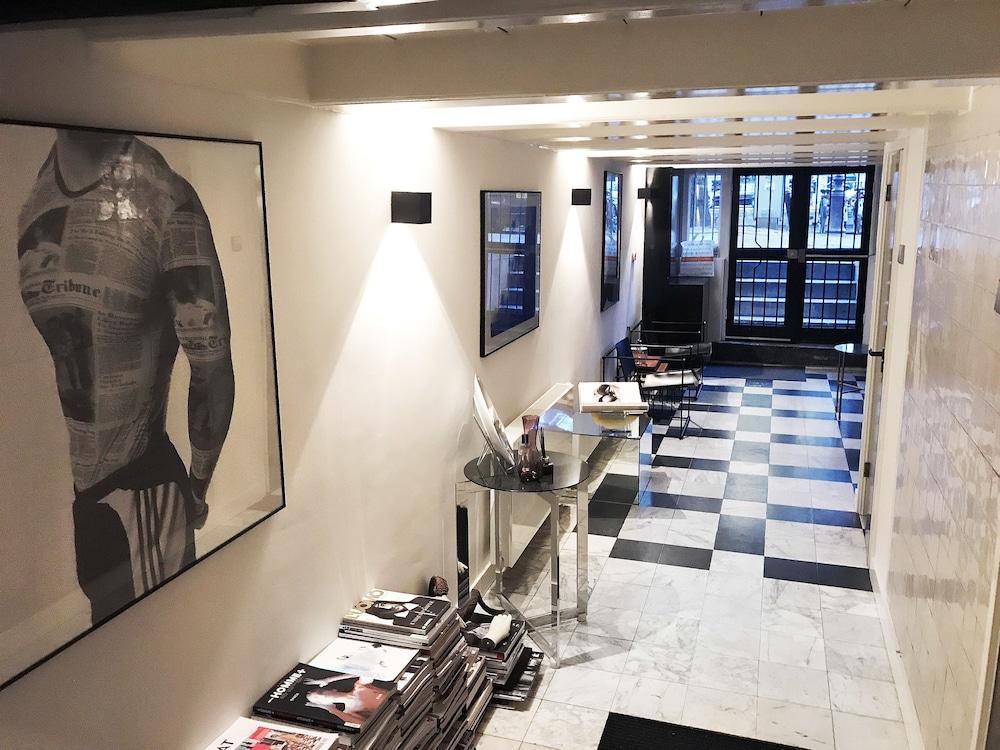 Downtown Room in Canal District 1