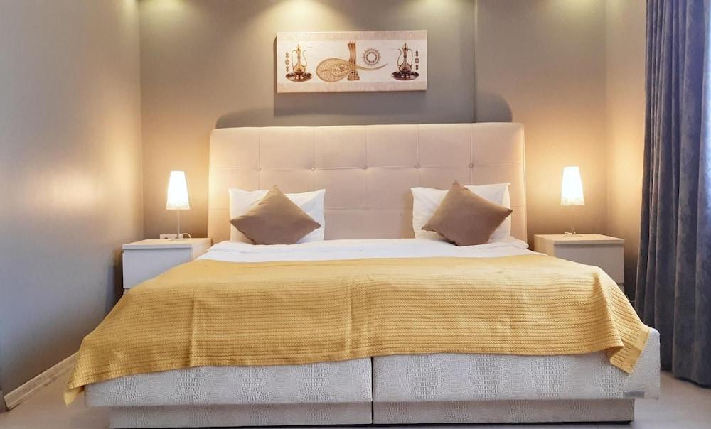 Galata Port Flat Company 2