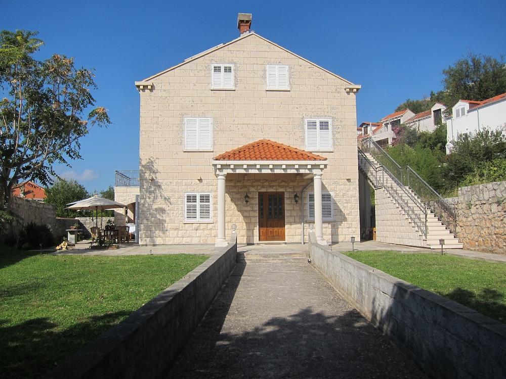 Cozy Stay Apartments