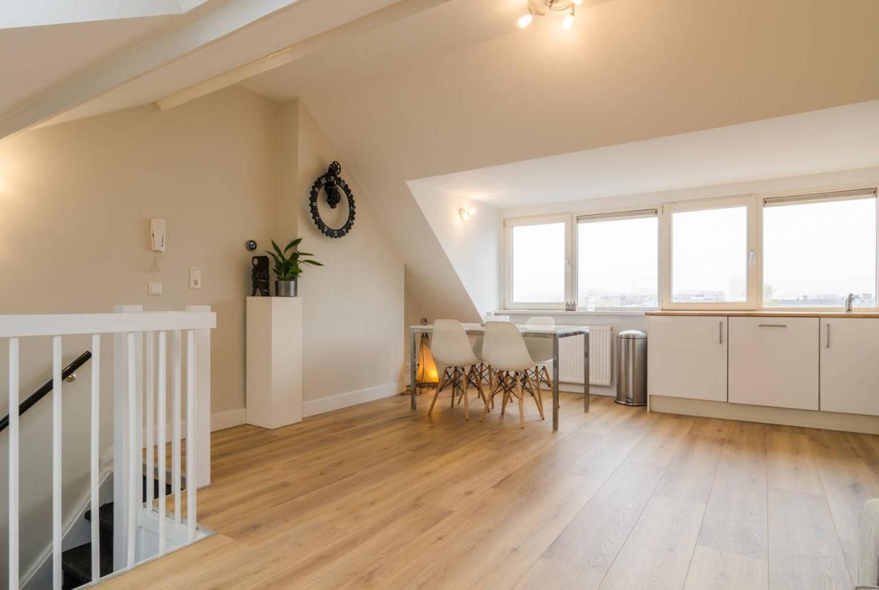 Beautiful Penthouse Near Rai And Centre 1