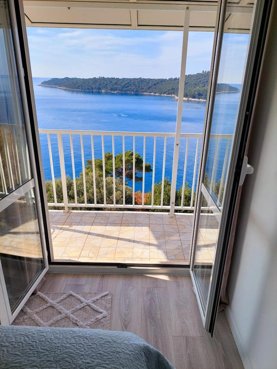 Apartments Sv.Jakov 2