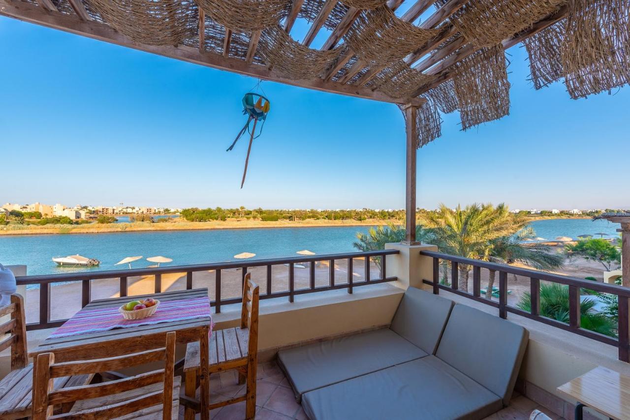 Lagoon View 1-Bedroom Apartment in West Golf El Gouna 1