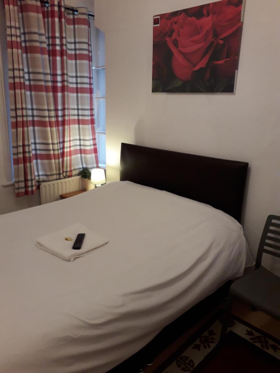 20 East Tenter Street 1