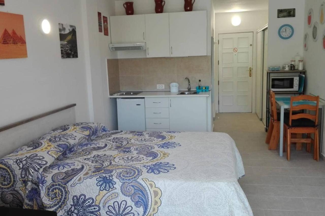 Apartment in the Centre of Playa de las Americas 2