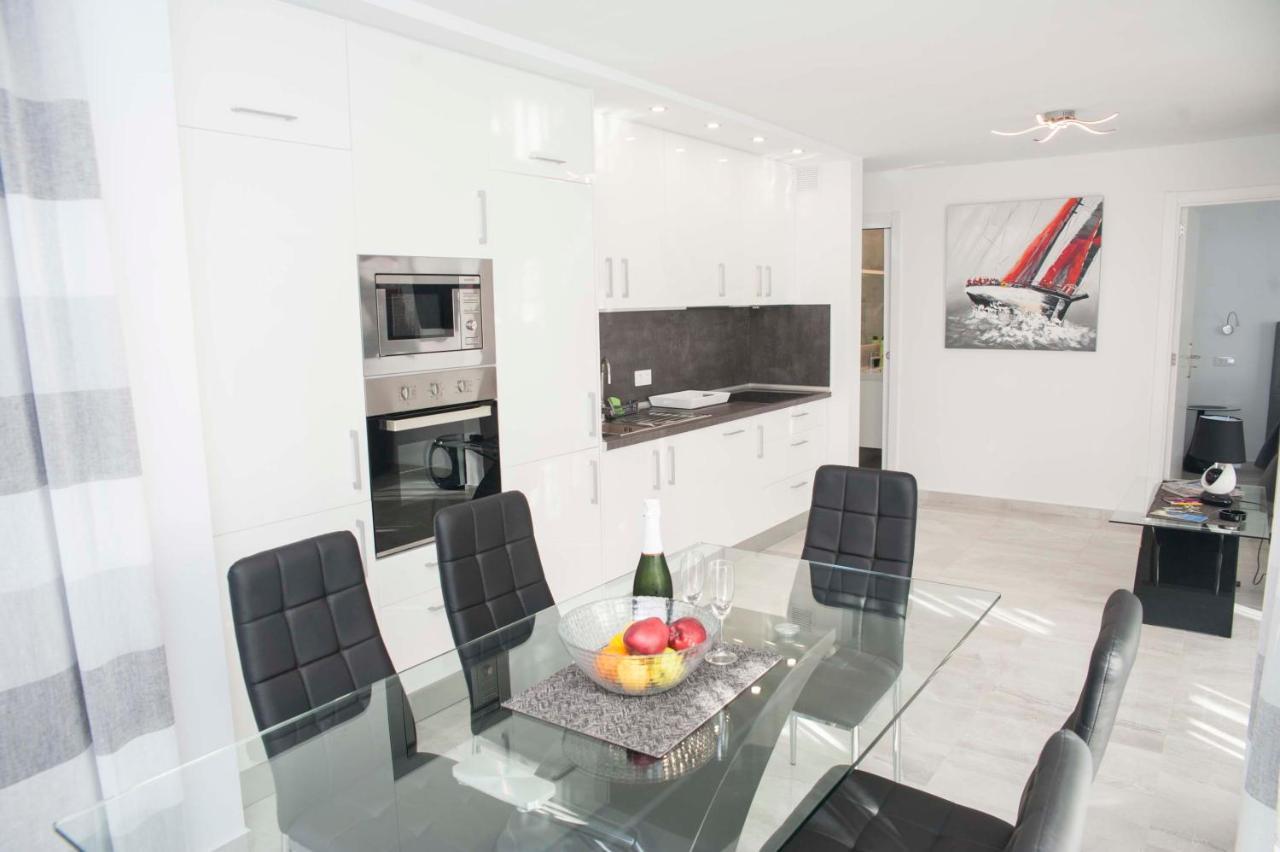 Playa de las Americas Luxury Home 2