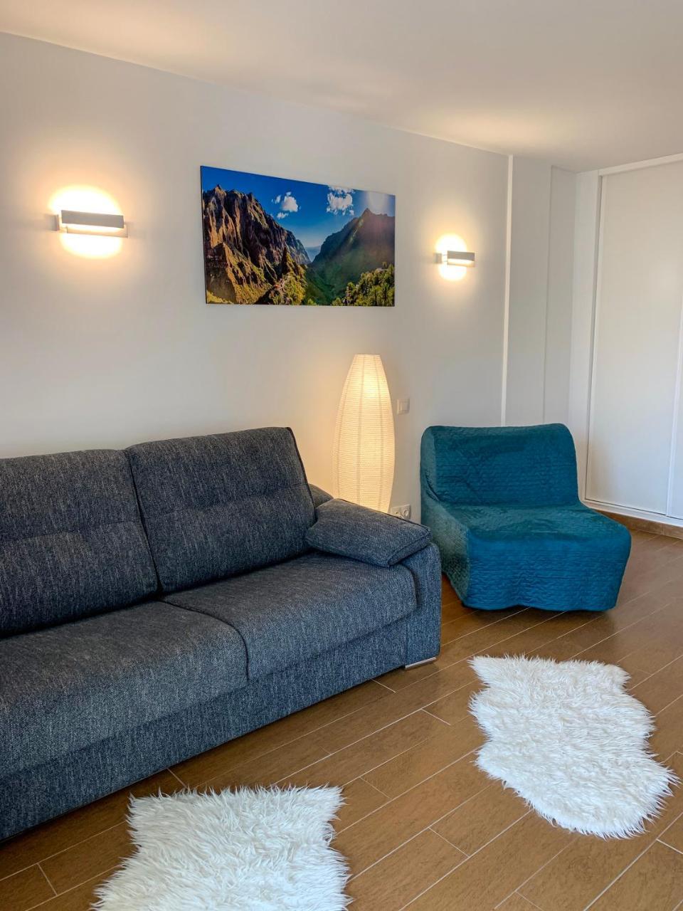 Stuudiokorter las Americases 1