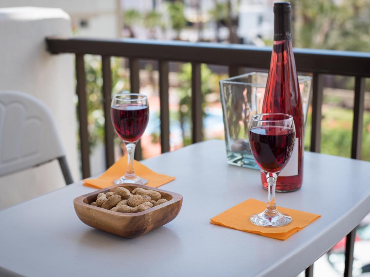 310 Great Location in las Americas, Sea Front! 2