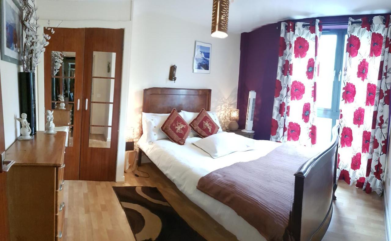 Modern Aparment by Brick Lane, London