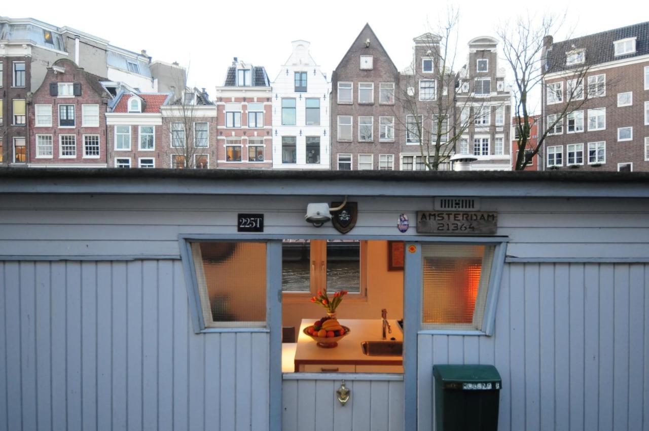 Pantheos Top Houseboat 1