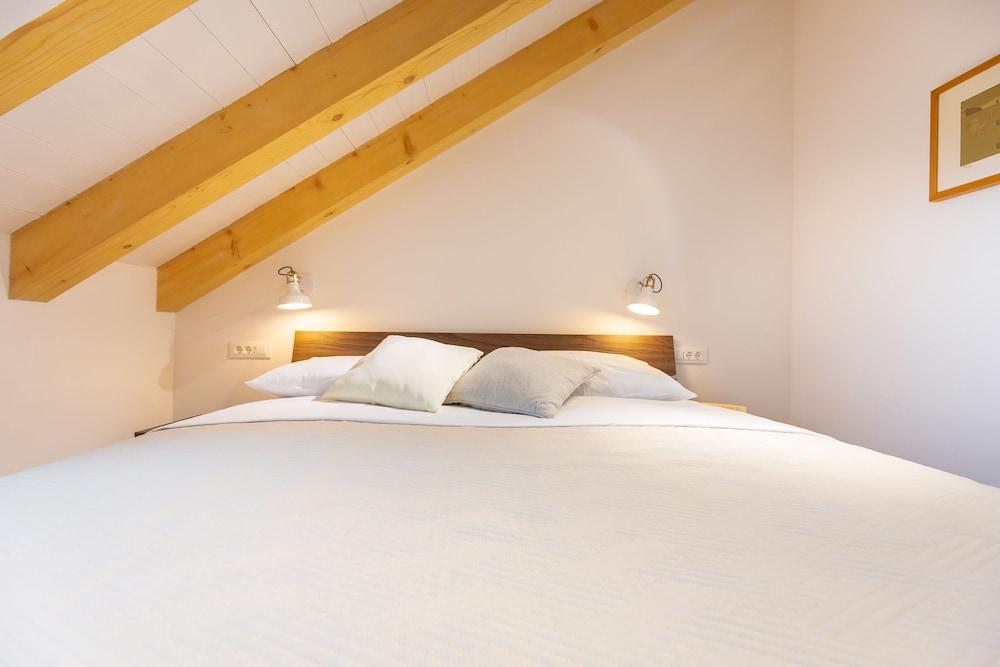 Hedera Estate, Hedera A55 1