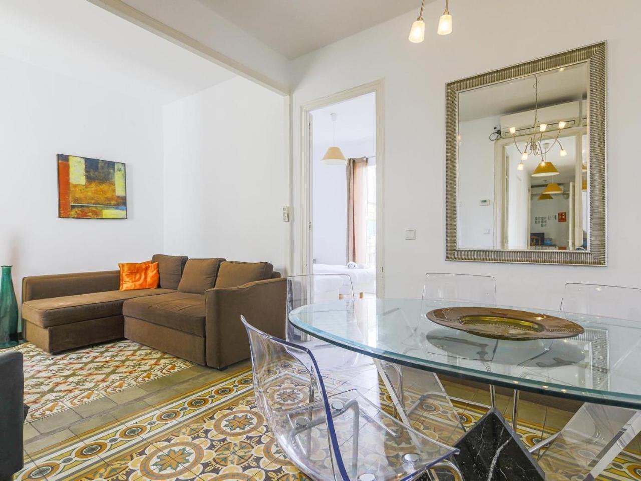 Be Barcelona Arco Del Triunfo Sunny Colors 2