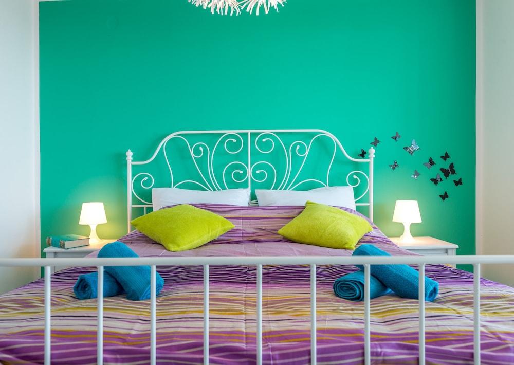 Apartment Butterfly 2