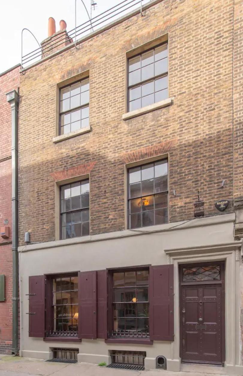 Princelet Town Room & Board 1